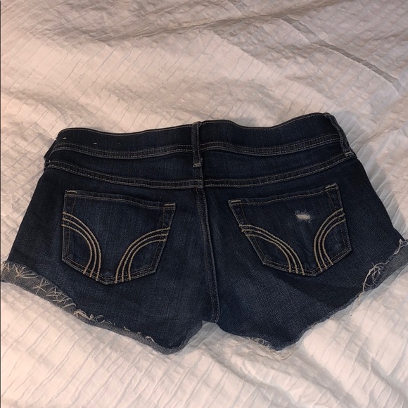 Hollister short-shorts - Picture 3 of 3